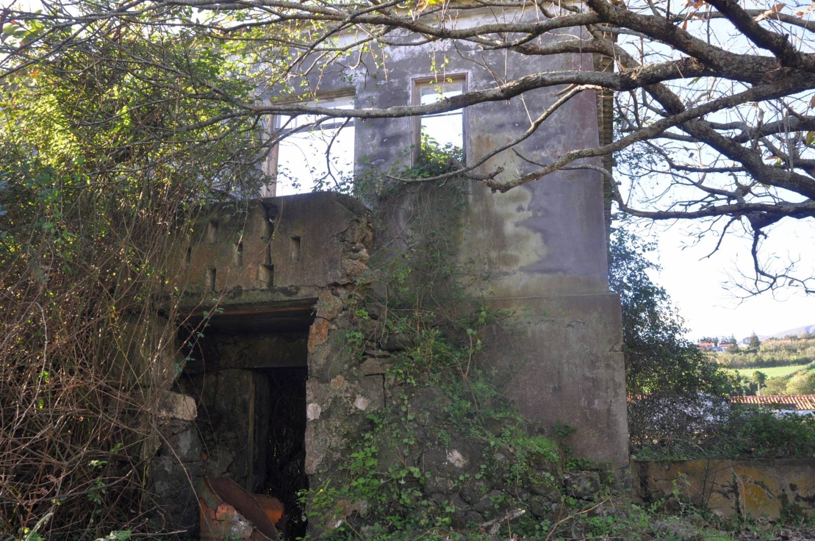 huge property view Faial