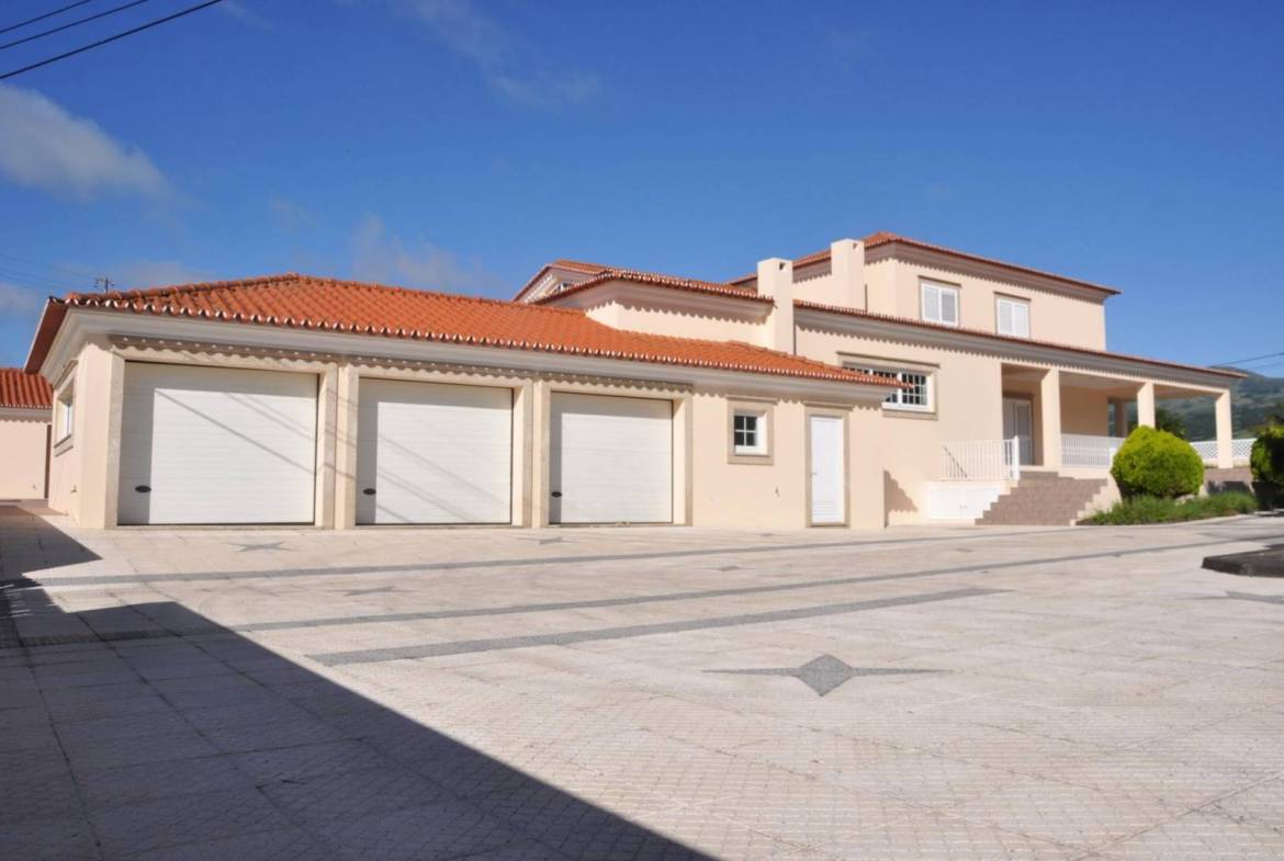 Luxury_Villa_sale_Faial