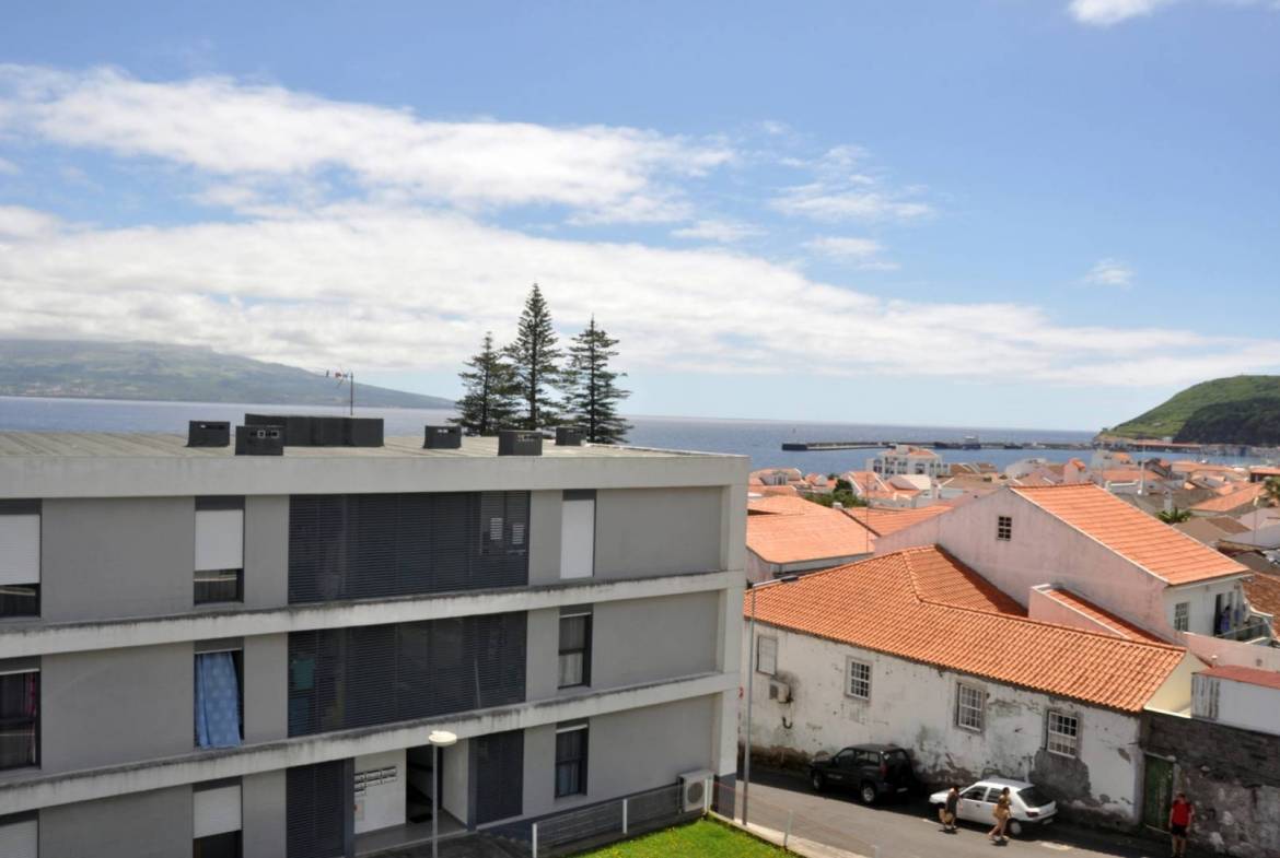 three bedroom apartment faial