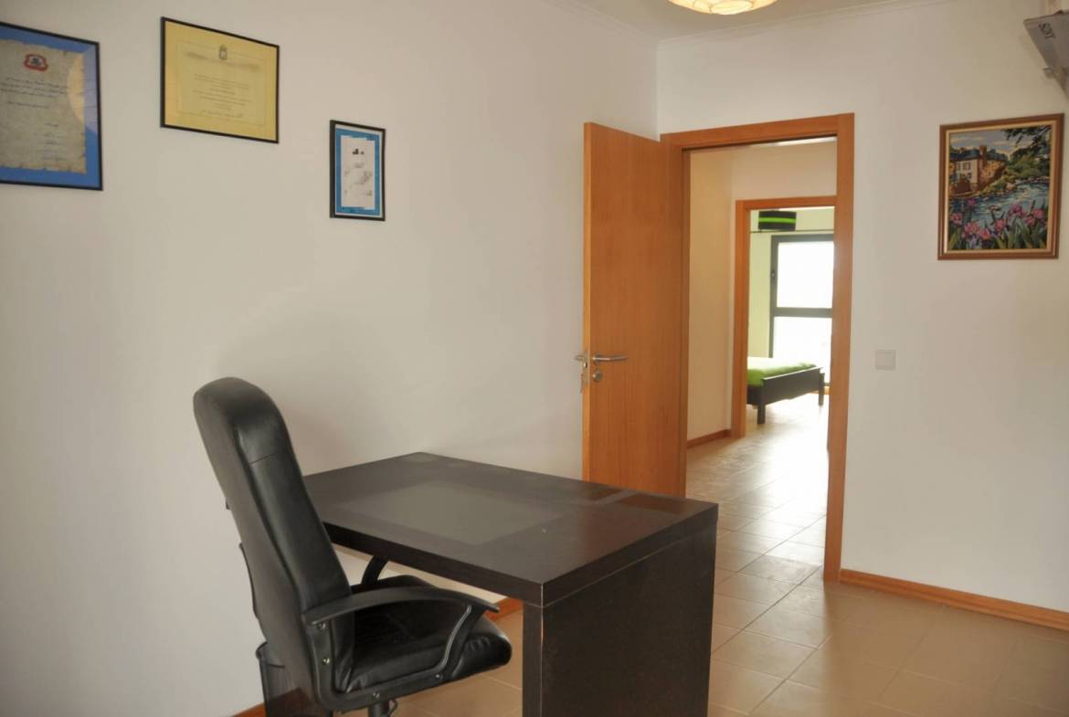 three bedroom apartment faial