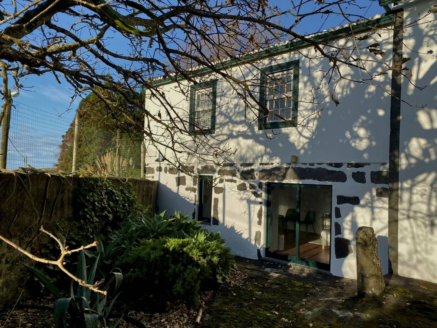 house garden privacy faial