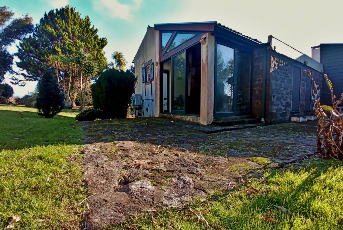 house garden privacy faial